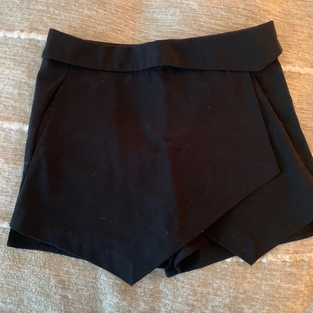 Massimo target black envelope skirt